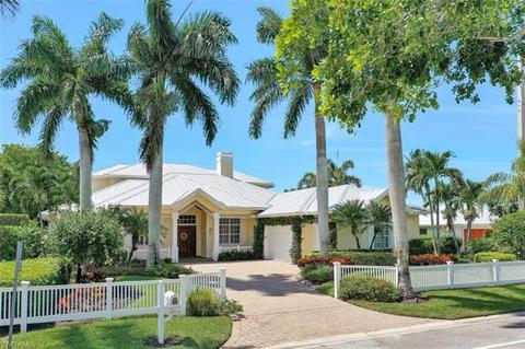 620 Harbour Dr, Naples, FL 34103 photo 2
