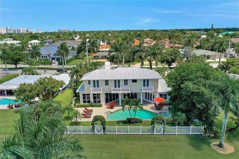 620 Harbour Dr, Naples, FL 34103 photo 4