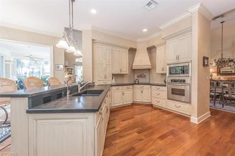 769 Glendevon Dr, Naples, FL 34105 photo 6