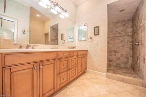 769 Glendevon Dr, Naples, FL 34105 photo 13