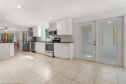 655 Sanctuary Rd, Naples, FL 34120 photo 4