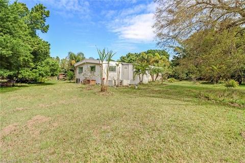 655 Sanctuary Rd, Naples, FL 34120 photo 23