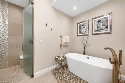 401 Mallory Ct, Naples, FL 34110 photo 12