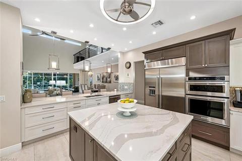 401 Mallory Ct, Naples, FL 34110 photo 2