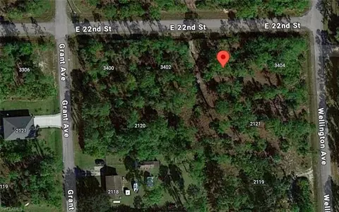 3406 E 22nd St, Alva, FL 33920