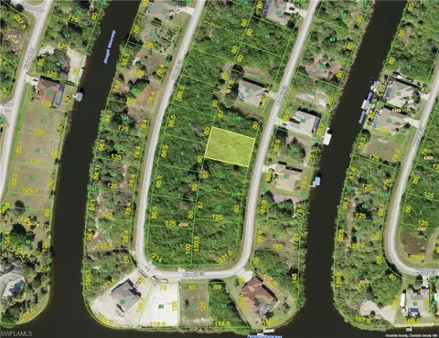 9409 Bluegill Cir, Port Charlotte, FL 33981