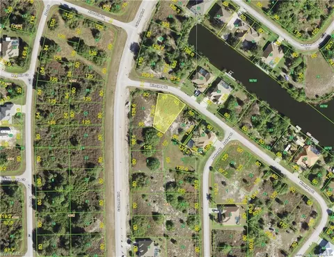 9865 Winnipeg St, Port Charlotte, FL 33981