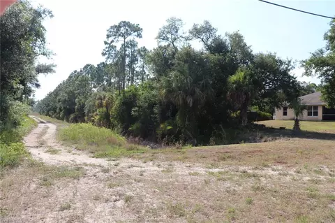 4244 E 24th St, Alva, FL 33920 photo 10