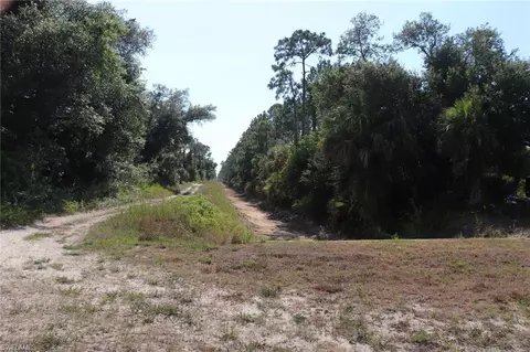 4244 E 24th St, Alva, FL 33920 photo 3