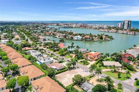 3880 Crayton Rd, Naples, FL 34103 photo 12
