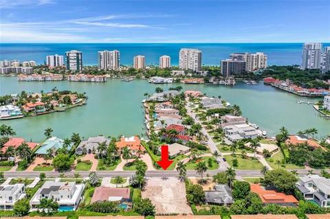 3880 Crayton Rd, Naples, FL 34103 photo 11