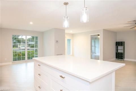 404 Marathon Ct, Naples, FL 34112 photo 6