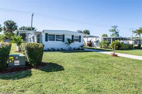 21 Le Mans Dr, Naples, FL 34112 photo 2
