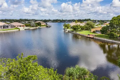 505 SE 7th St, Cape Coral, FL 33990