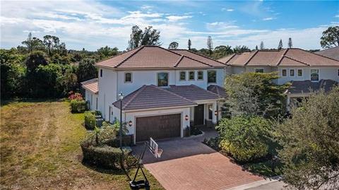 2863 Coco Lakes Dr, Naples, FL 34105 photo 2