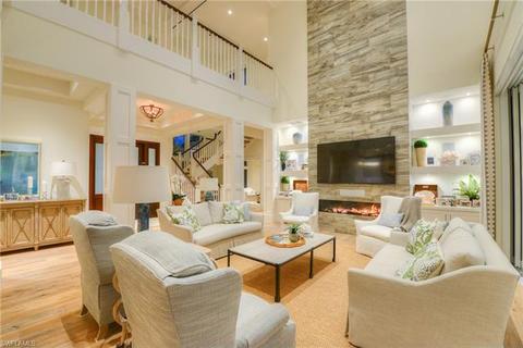 1600 3rd St S, Naples, FL 34102 photo 2