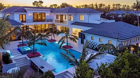 1655 Gordon Dr, Naples, FL 34102 photo 2