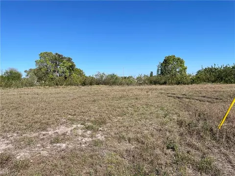 1323 NE 13th Pl, Cape Coral, FL 33909