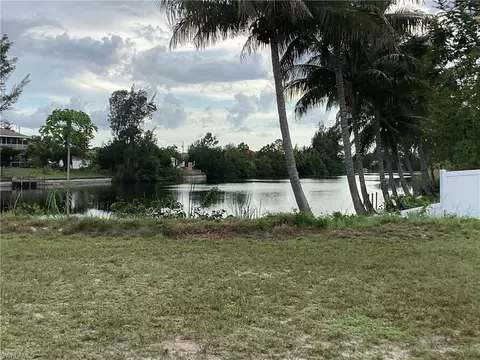 2518 El Dorado Blvd N, Cape Coral, FL 33993