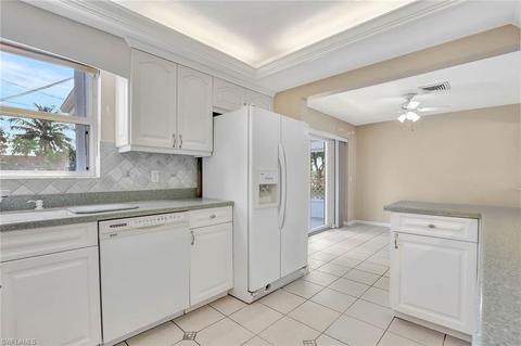 4656 Capri Dr, Naples, FL 34103 photo 5