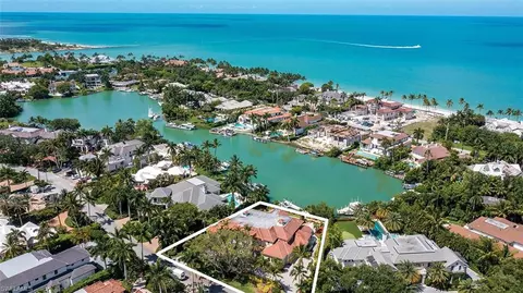 4120 Cutlass Ln, Naples, FL 34102