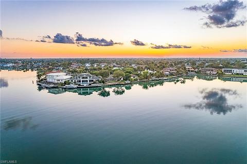 210 Bay Pt, Naples, FL 34103 photo 1