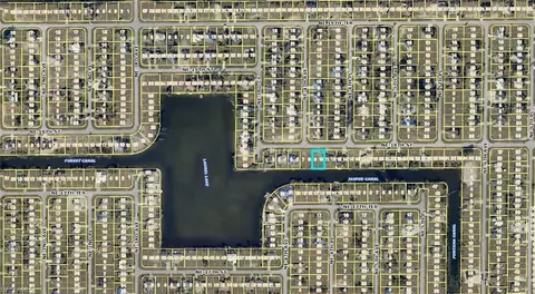 404 NE 18th St, Cape Coral, FL 33909