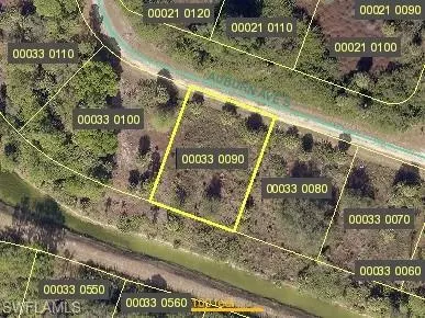 136 Auburn Ave S, Lehigh Acres, FL 33974