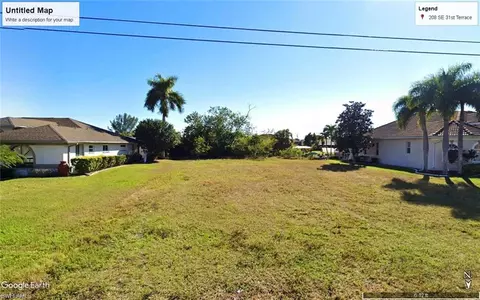 208 SE 31st Ter, Cape Coral, FL 33904