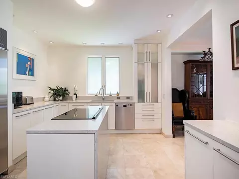 2680 Lantern Ln, Naples, FL 34102 photo 8