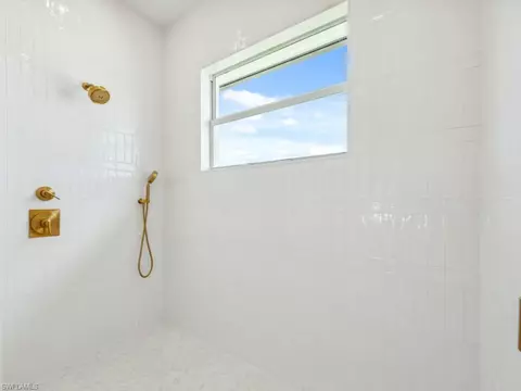 Bath - 83 Willowick Dr, Naples, FL 34110 photo 4 of 4
