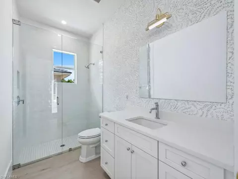 Bath - 83 Willowick Dr, Naples, FL 34110 photo 2 of 4