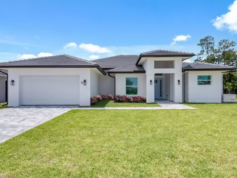 83 Willowick Dr, Naples, FL 34110