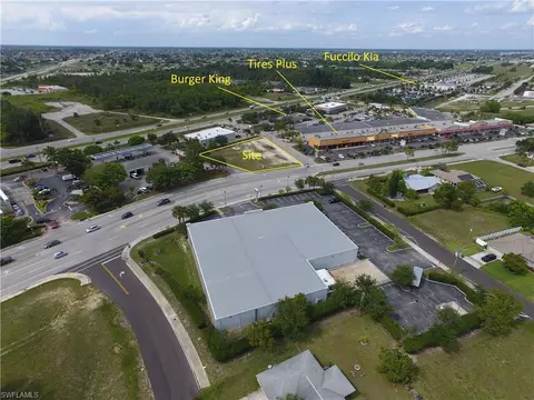 141 Hancock Bridge Pkwy W, Cape Coral, FL 33991