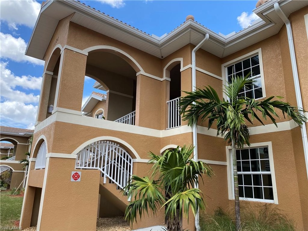 1131 Winding Pines Cir Unit 202  