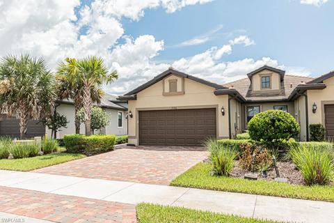 7786 Jacaranda Ln, Naples, FL 34114 photo 2