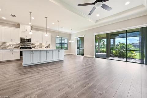 8754 Cavano St E, Naples, FL 34119 photo 3
