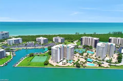 25 Bluebill Ave #A-502, Naples, FL 34108