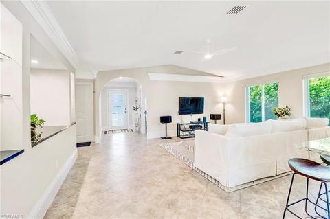 511 99th Ave N, Naples, FL 34108 photo 2