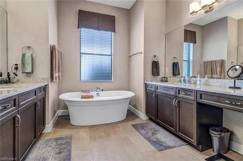 1506 Serrano Cir, Naples, FL 34105 photo 13