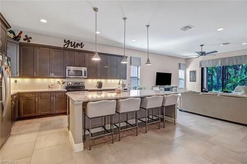 1506 Serrano Cir, Naples, FL 34105 photo 3