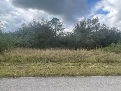 1813 Canton Ave, Lehigh Acres, FL 33972
