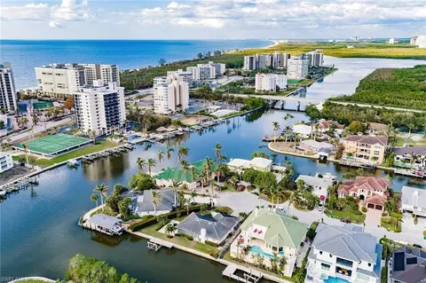 128 Heron Ave, Naples, FL 34108