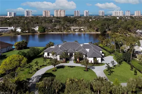 317 West St, Naples, FL 34108