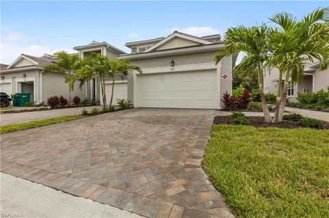 4670 Arboretum Cir UNIT 203, Naples, FL 34112