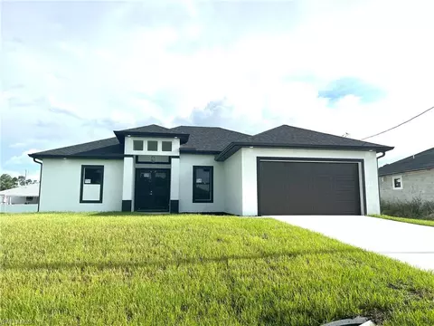 2605 4th St SW, Lehigh Acres, FL 33976