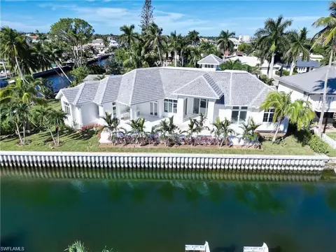 View/Area - 1675 Mullet Ct, Naples, FL 34102 photo 2 of 2