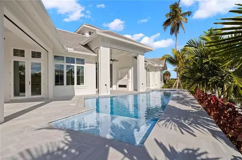 Exterior - 1675 Mullet Ct, Naples, FL 34102 photo 7 of 8