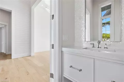 Bath - 1675 Mullet Ct, Naples, FL 34102 photo 4 of 5