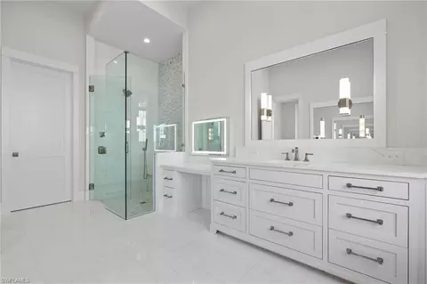 Bath - 1675 Mullet Ct, Naples, FL 34102 photo 2 of 5